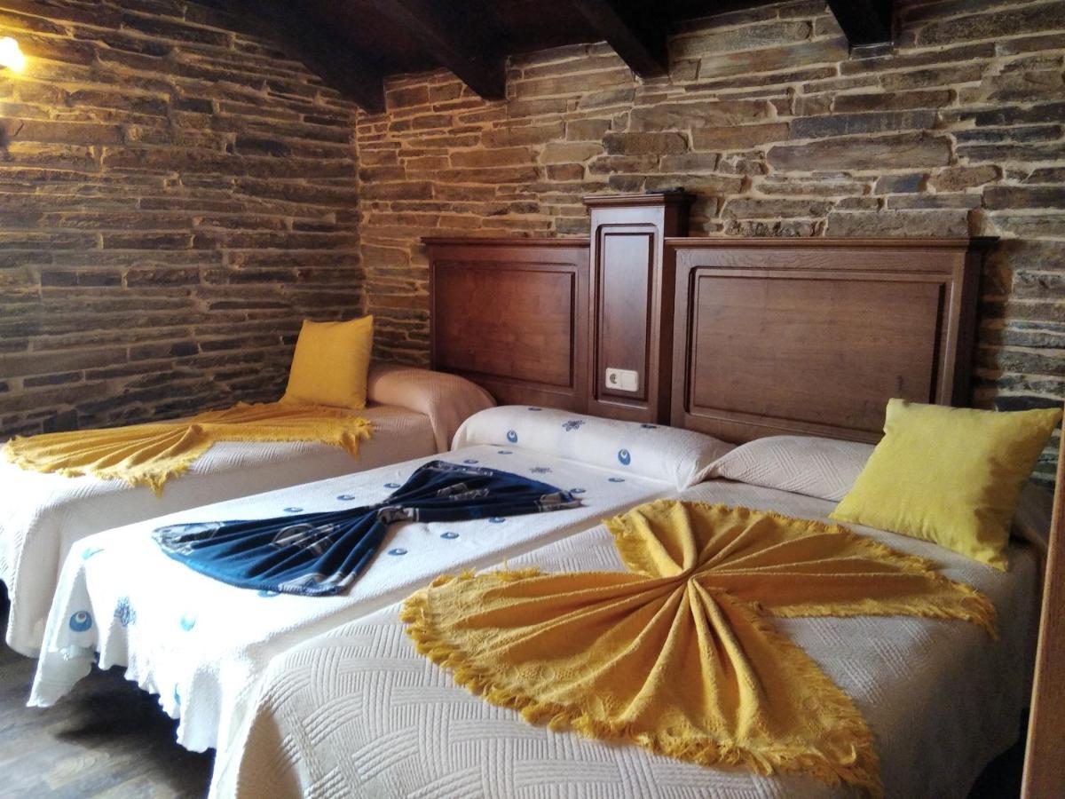 La Posada De Oscos Santa Eulalia de Oscos Bagian luar foto